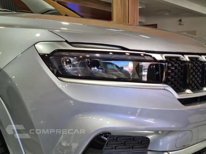 COMMANDER OVERLAND T270 1.3 TB FLEX AUT