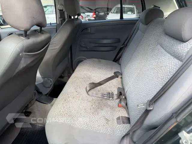 FOX - 1.6 MI PLUS 8V 4P MANUAL