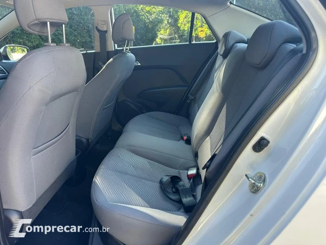 HB20S - 1.6 COMFORT PLUS 16V 4P MANUAL
