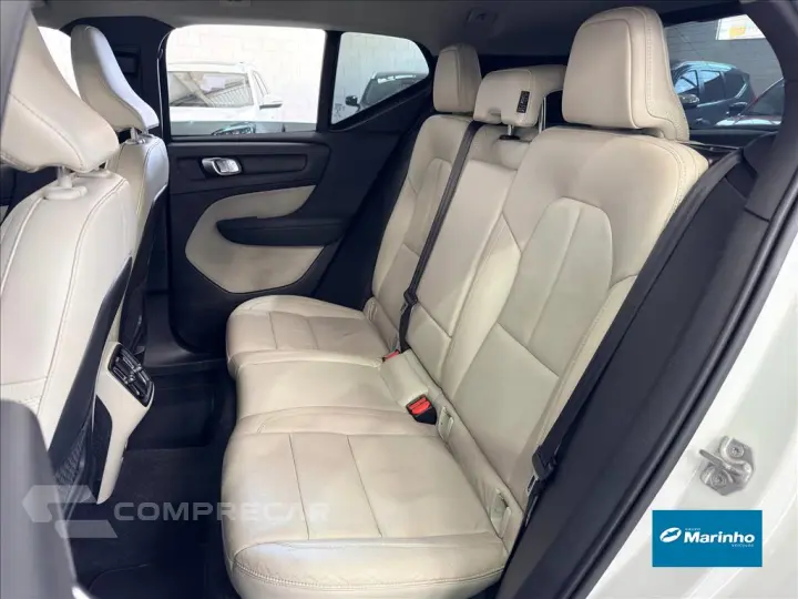 XC40 2.0 T5 GASOLINA MOMENTUM AWD GEARTRONIC