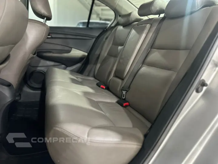 CITY 1.5 LX Sedan 16V