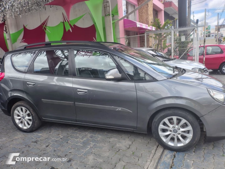 JAC J6 2.0 DIAMOND 16V 7 LUGARES