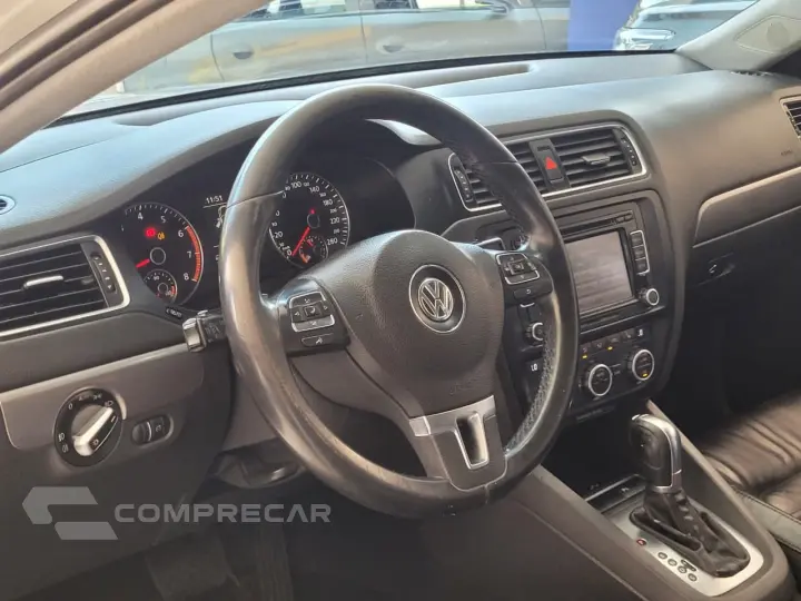 JETTA Highline 2.0 TSI 16V 4p Tiptronic