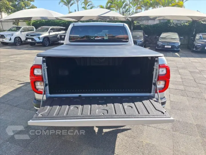 HILUX 2.8 D-4D TURBO DIESEL CD SRX 4X4 AUTOMÁTICO