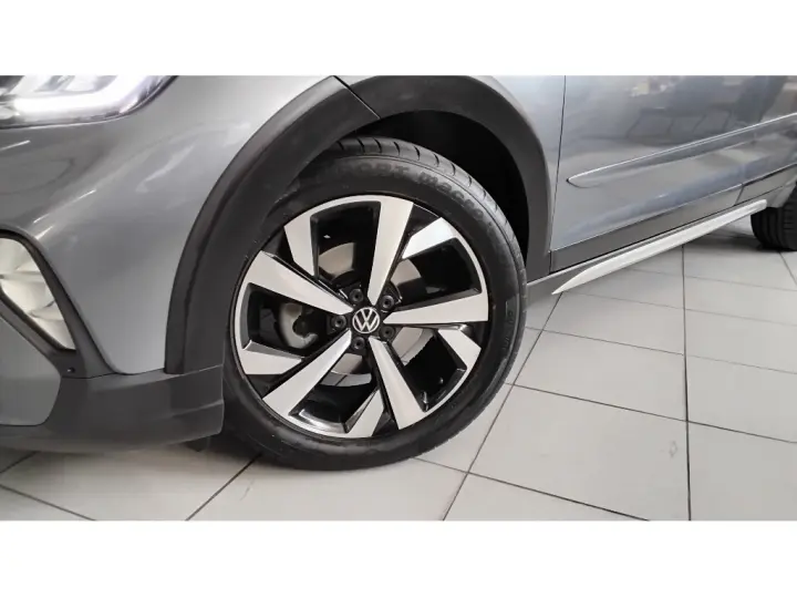 NIVUS 1.0 200 TSI TOTAL FLEX HIGHLINE AUTOMÁTICO