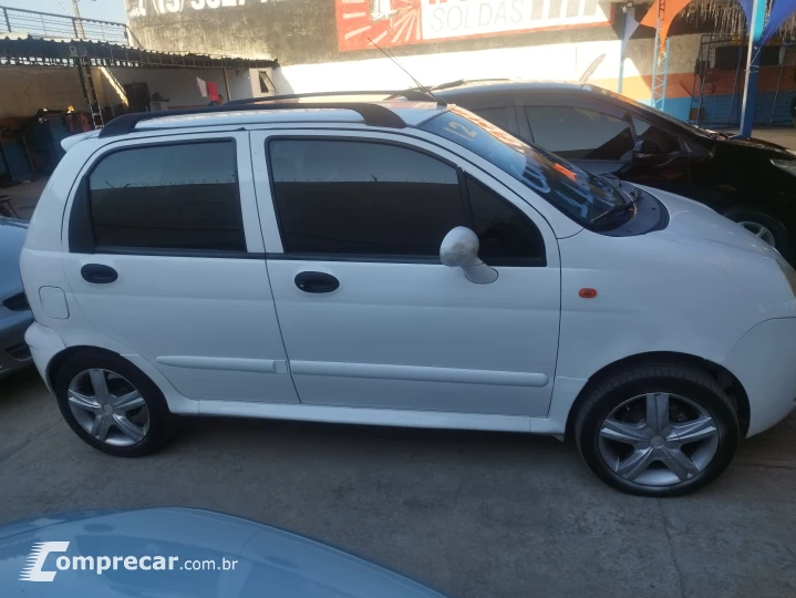 QQ 1.1 MPFI 16V