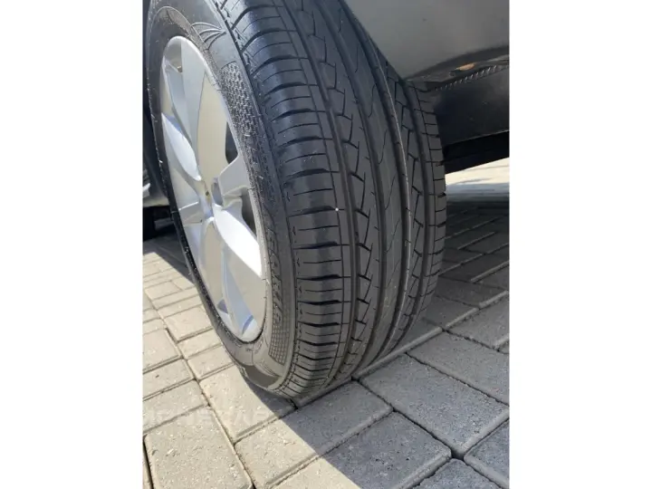 SANDERO 1.6 SL STEPWAY RIP CURL 16V FLEX 4P MANUAL