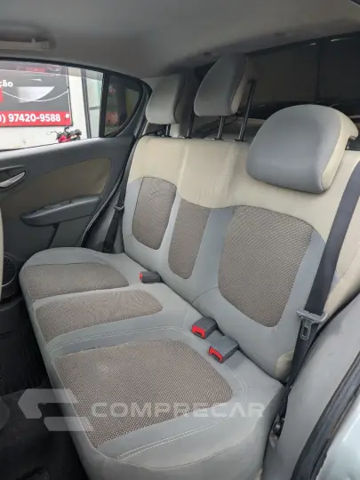 Palio ESSENCE 1.6 Flex 16V 5p