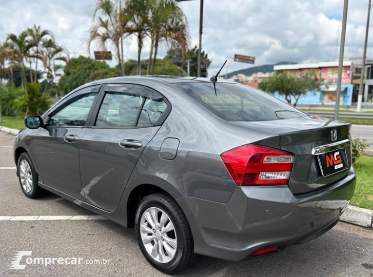 CITY 1.5 LX Sedan 16V