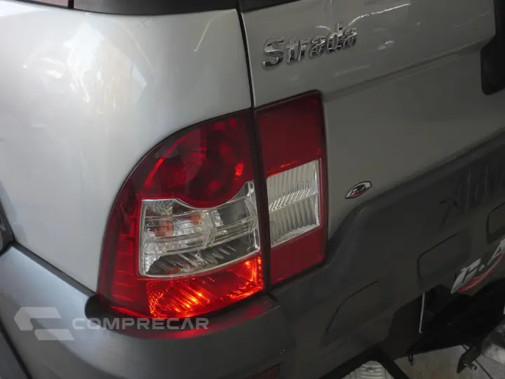 STRADA 1.8 MPI ADVENTURE LOCKER E.TORQ CD 16V FLEX 2P MANUAL
