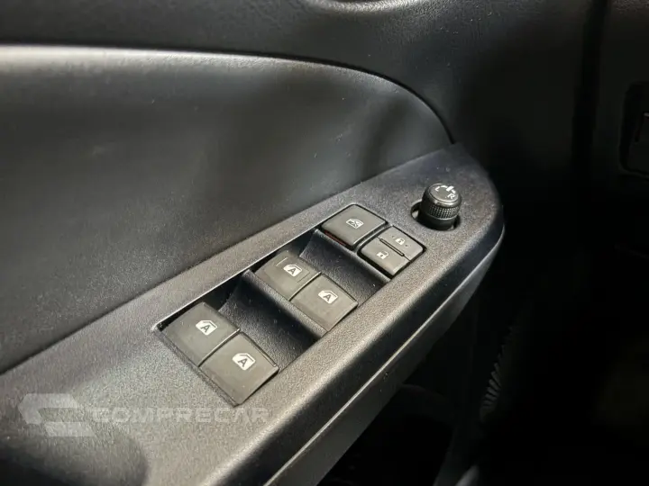 YARIS 1.5 16V FLEX XS CONNECT MULTIDRIVE