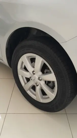 Versa Sedan 1.6 16V 4P FLEX SL