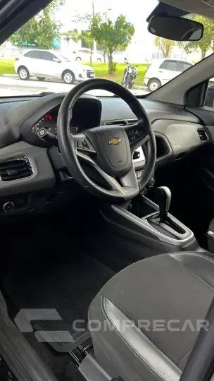 Onix Hatch 1.4 4P FLEX LT AUTOMÁTICO