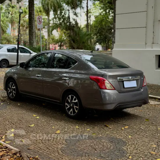 VERSA 1.6 16V Unique