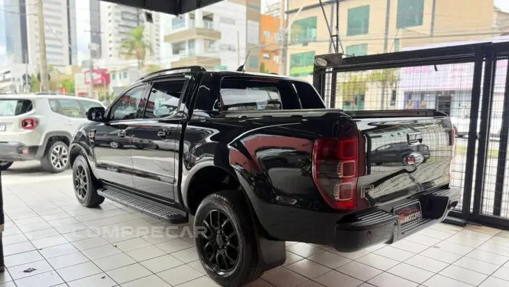 FORD RANGER 2.2 BLACK 4X2 CD 16V