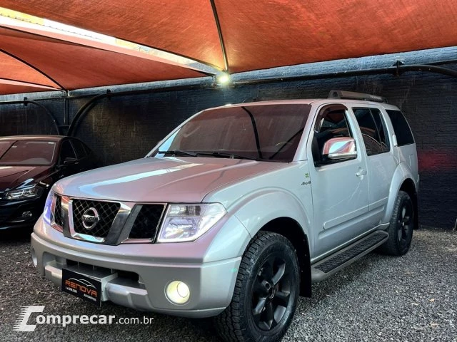 PATHFINDER - 2.5 LE 4X4 TURBO INTERCOOLER 4P AUTOMÁTICO