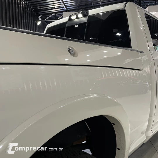 2500 6.7 I6 Turbo Laramie Night Edition CD 4X4
