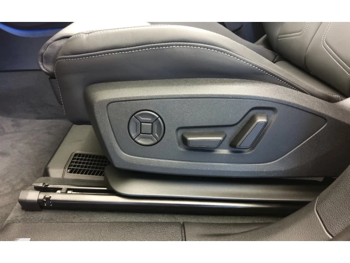 Q3 2.0 40 TFSI GASOLINA PERFORMANCE BLACK QUATTRO TIPTRONIC