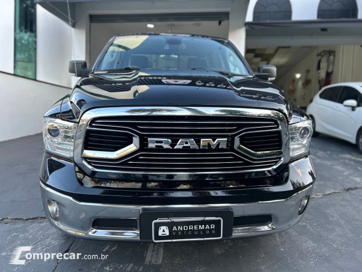 Classic 5.7 V8 Gasolina Laramie Cd 4X4 Automático