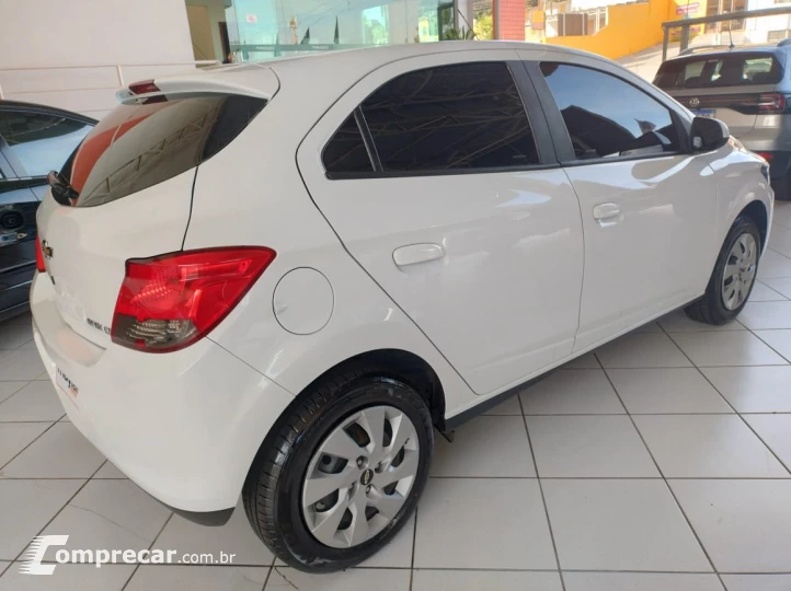 Onix Hatch 1.4 4P FLEX LT