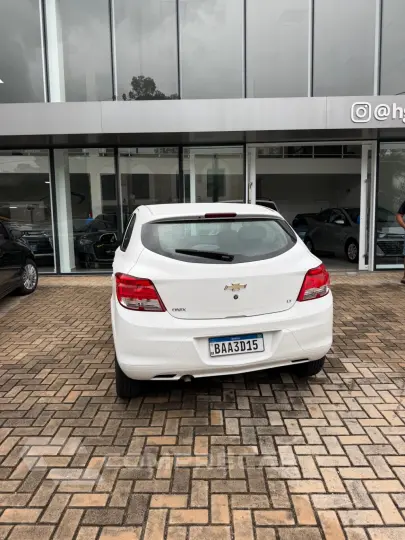 ONIX HATCH LT 1.0 8V FlexPower 5p Mec.