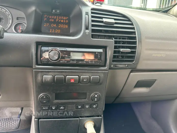 Zafira 2.0 4P ELITE FLEX 7 LUGARES AUTOMÁTICO