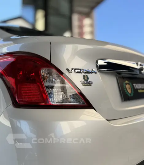 VERSA SL 1.6 16V FlexStart 4p Aut.