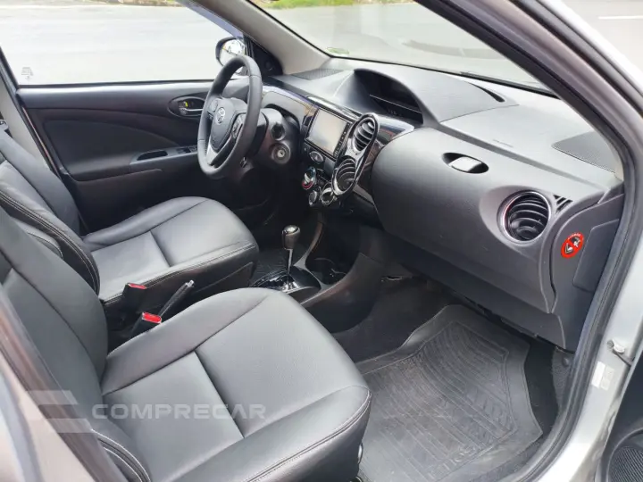 Etios Sedan 1.5 16V 4P FLEX XLS AUTOMÁTICO
