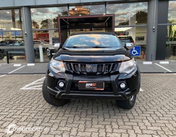 L200 TRITON 2.4 16V Turbo Sport HPE CD 4X4