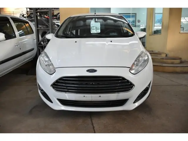 FIESTA HATCH - 1.6 TITANIUM HATCH 16V 4P MANUAL