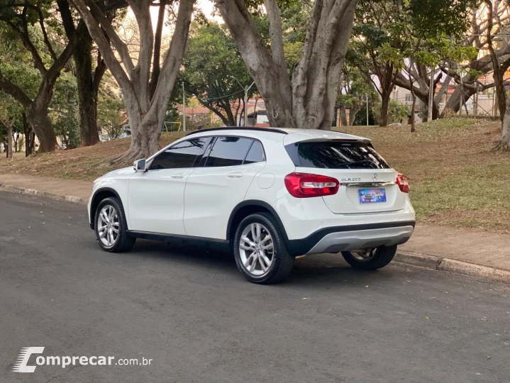 GLA 200 Style 1.6 TB 16V/Flex Aut.