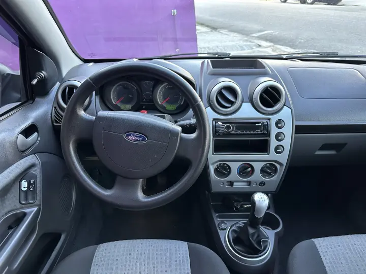 FIESTA 1.6 MPI Class Sedan 8V
