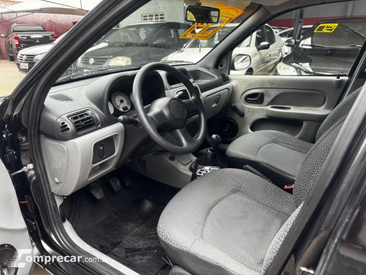 Clio Hatch 1.0 16V 4P FLEX AUTHENTIQUE