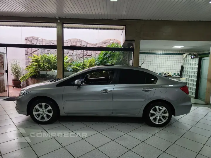 Civic 1.8 16V 4P EXS AUTOMÁTICO