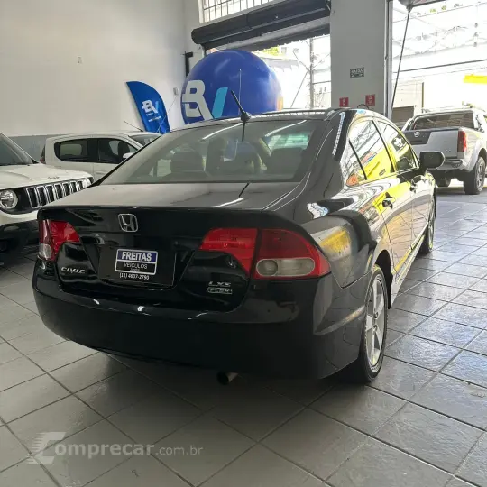 Civic Sedan LXS 1.8/1.8 Flex 16V Aut. 4p