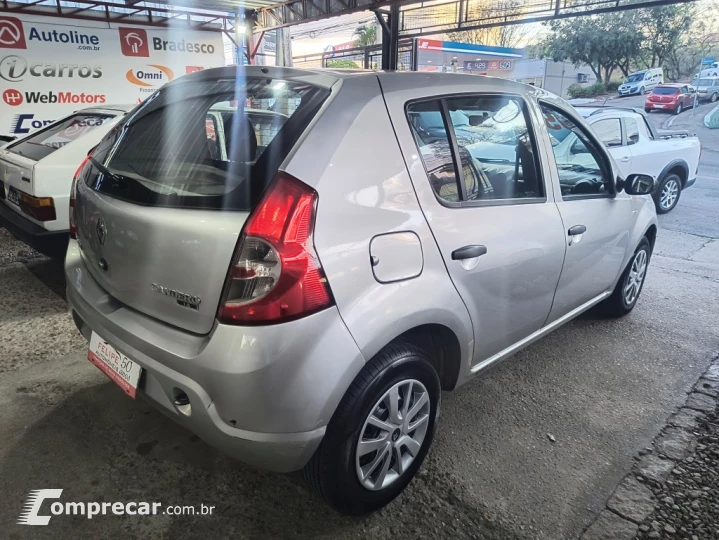 SANDERO 1.6 Authentique 8V