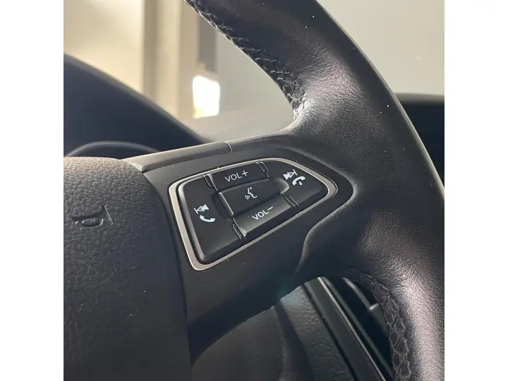 FOCUS 2.0 SE 16V FLEX 4P POWERSHIFT