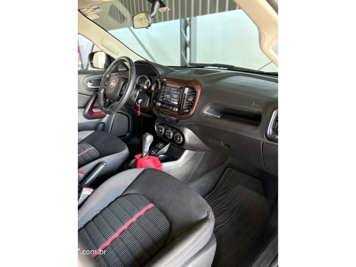 TORO 1.8 16V EVO FLEX FREEDOM AT6