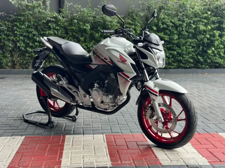 CB 250F TWISTER