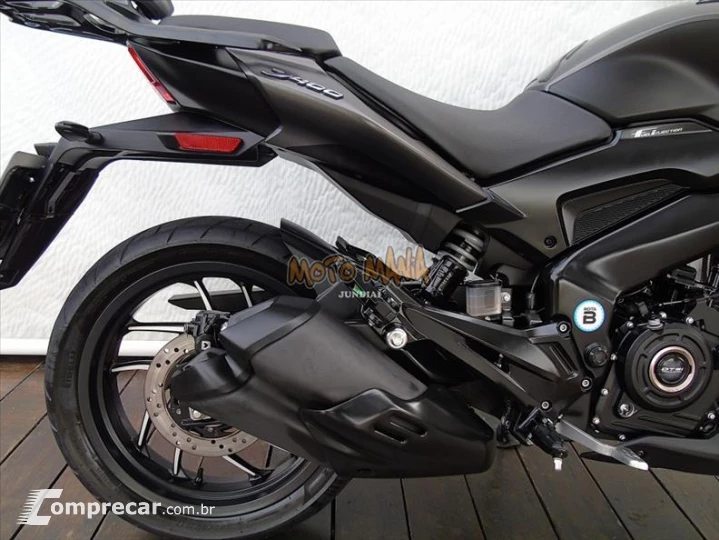 DOMINAR 400