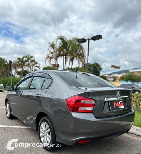 CITY 1.5 LX Sedan 16V