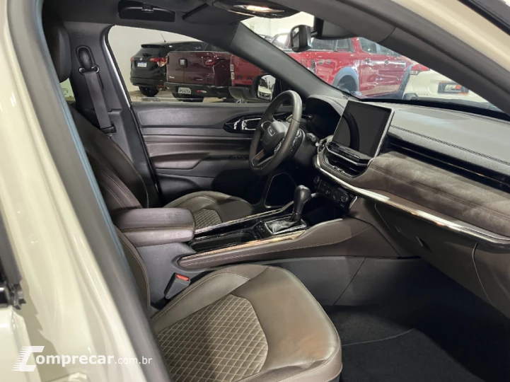 COMMANDER 1.3 T270 Turbo Overland