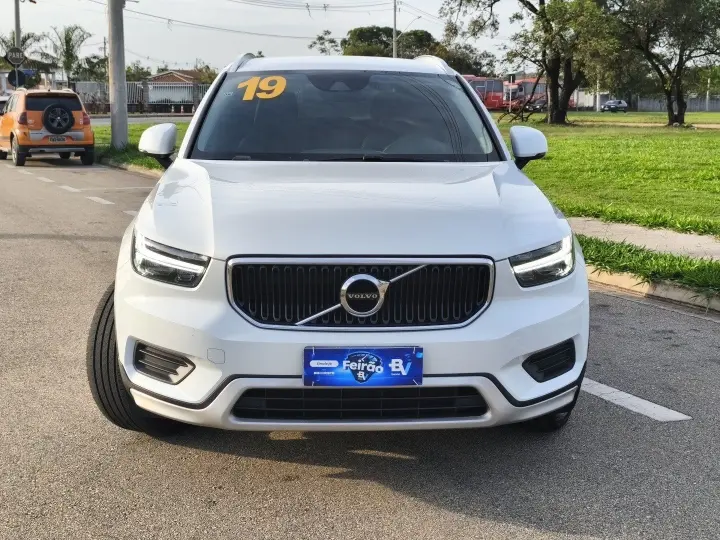 XC 40 2.0 T5 GASOLINA MOMENTUM AWD GEARTRONIC