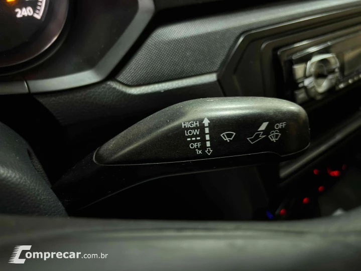 VOYAGE 1.0 12V MPI TOTALFLEX 4P MANUAL