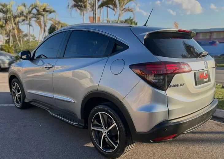 HR-V