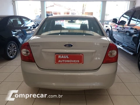 FOCUS 2.0 GLX Sedan 16V