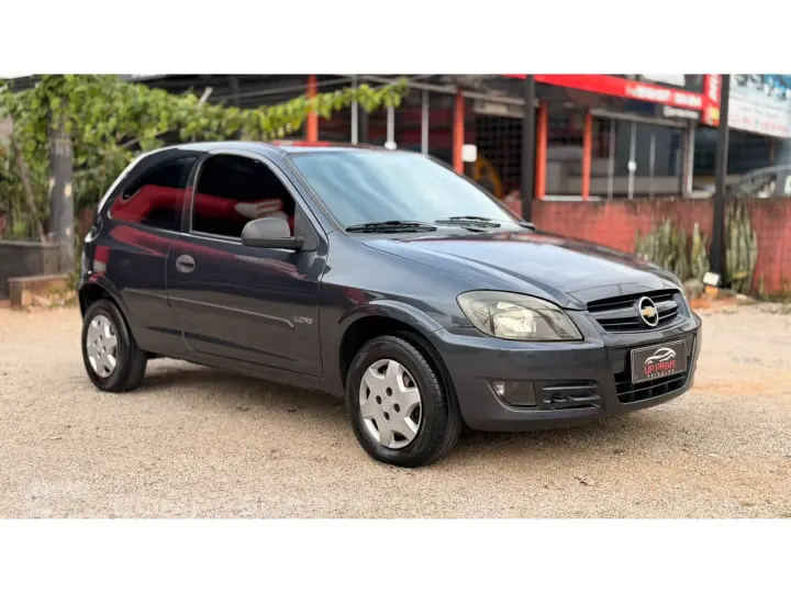 CELTA 1.0 MPFI LIFE 8V FLEX 4P MANUAL