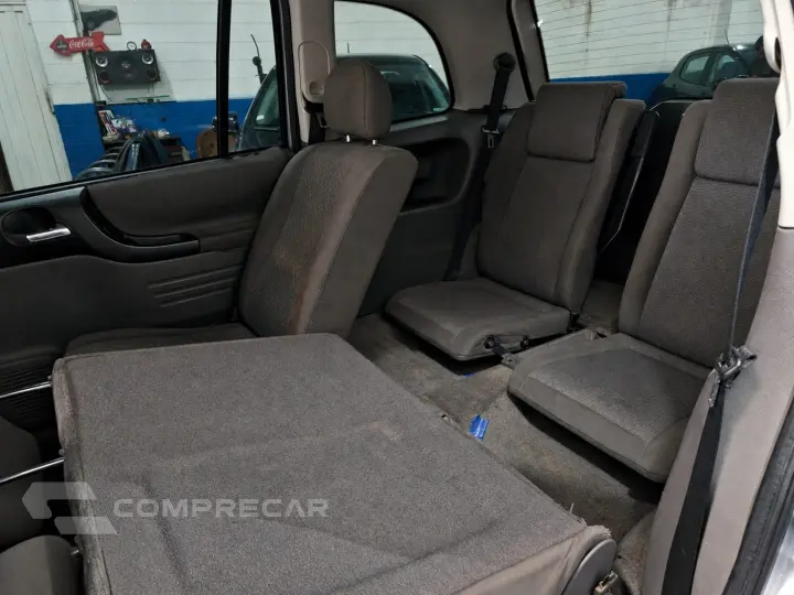 ZAFIRA 2.0 MPFI EXPRESSION 8V FLEX 4P AUTOMÁTICO