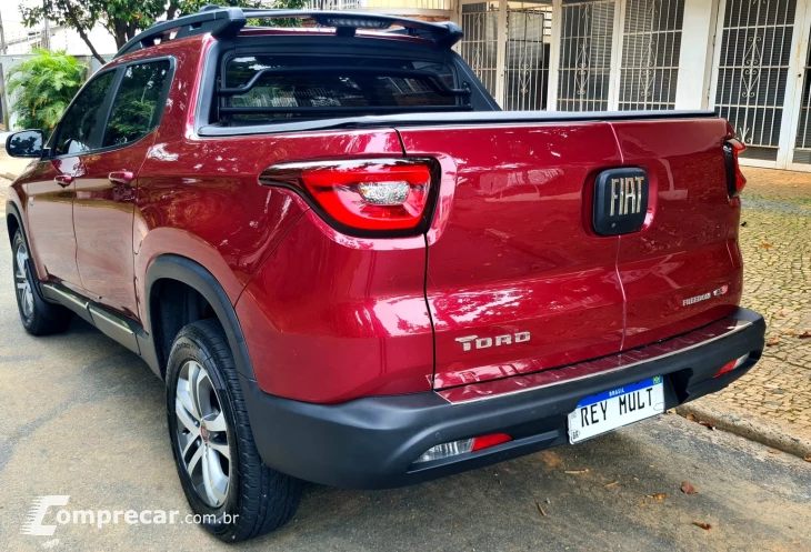 TORO 2.0 16V Turbo Freedom 4WD