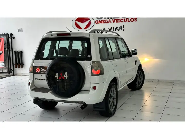 PAJERO TR4 2.0 4X2 16V 140CV FLEX 4P AUTOMÁTICO